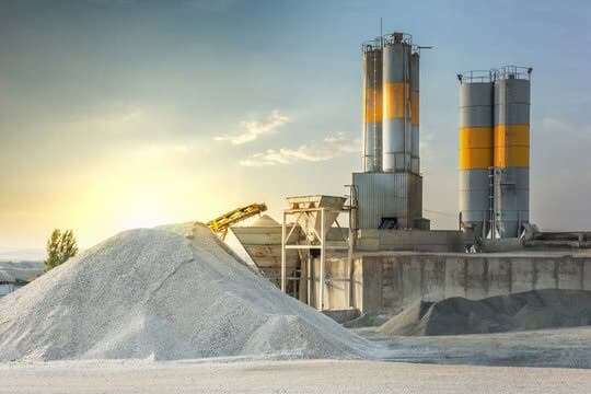 Vendas de cimento caem 2,4% em janeiro e somam 4,8 milhões t 
