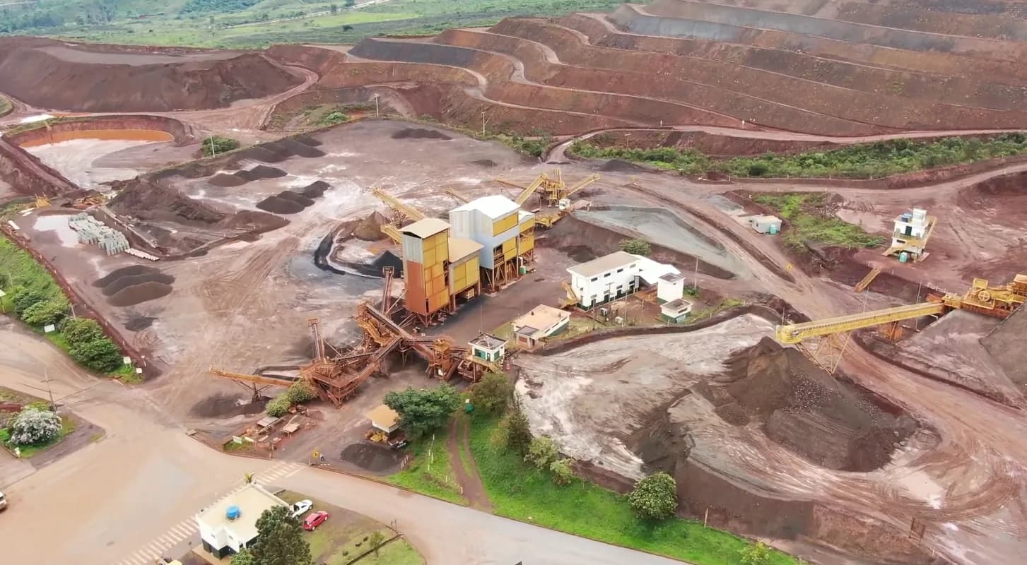Foto da Mineração Serra da Moeda
