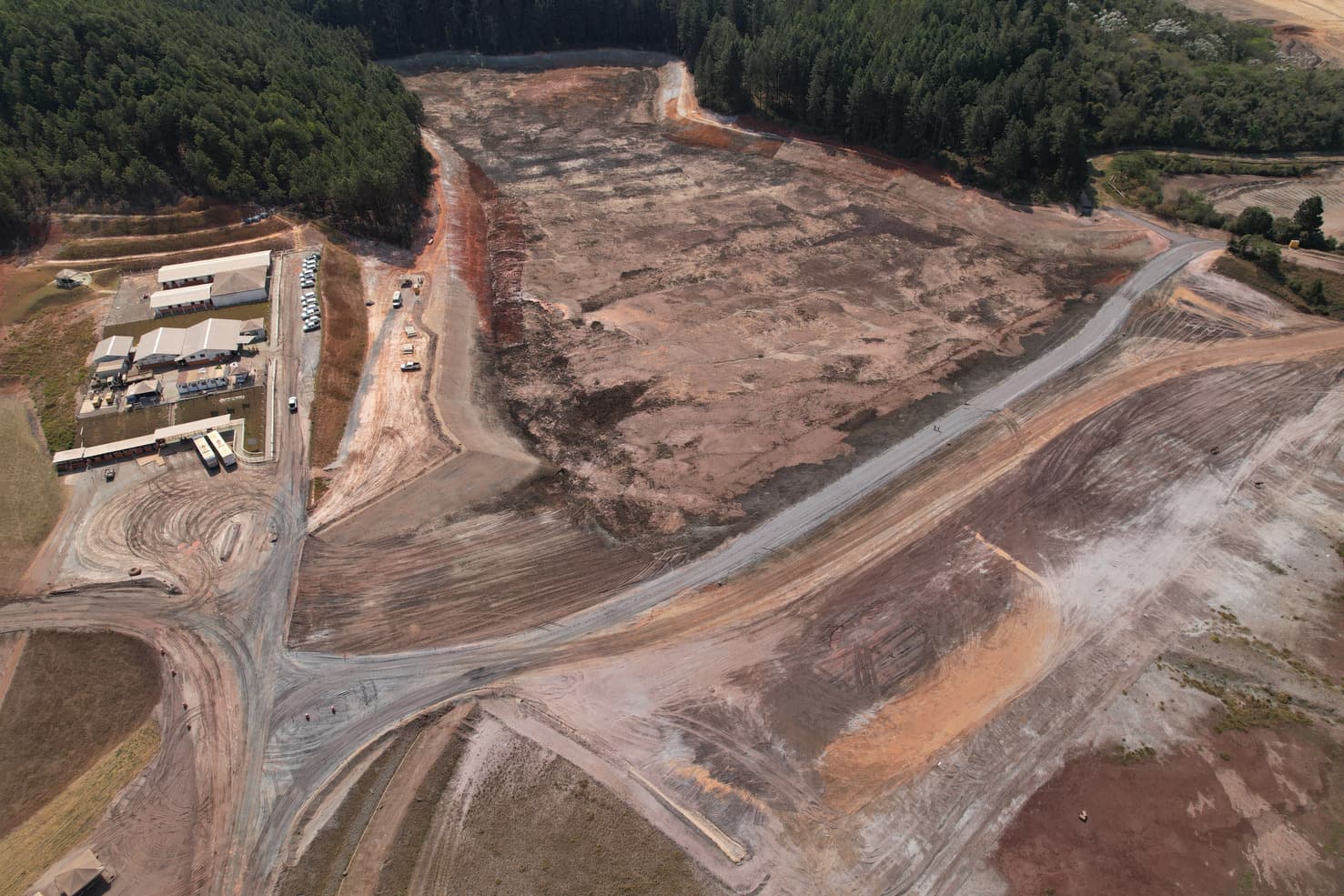 Vale atinge 50% de descaracterização de estruturas com Dique 1B