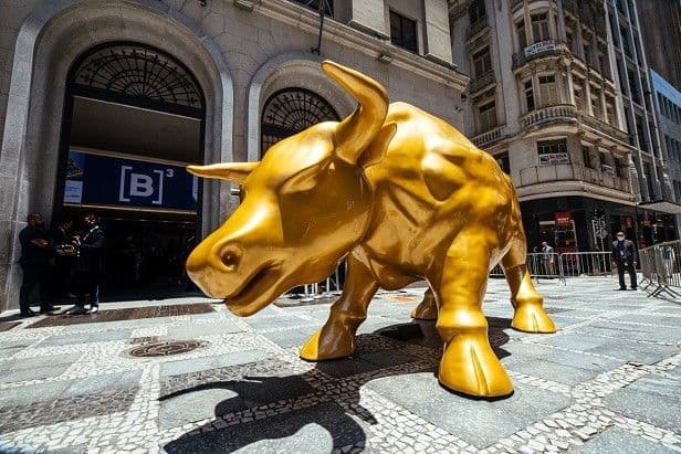 Invest Mining debate parceria com B3