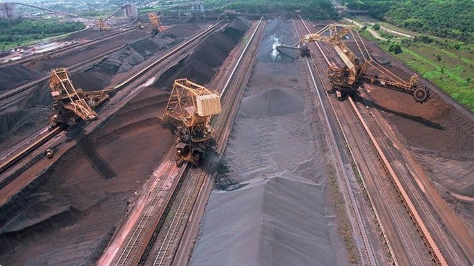Exportações de minério de ferro caem em novembro