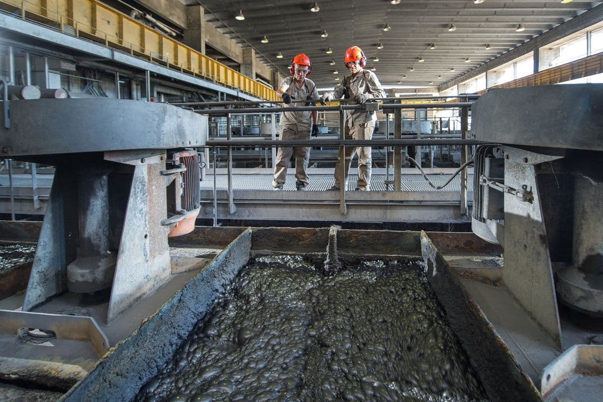 Produções recordes de cobre e ouro
