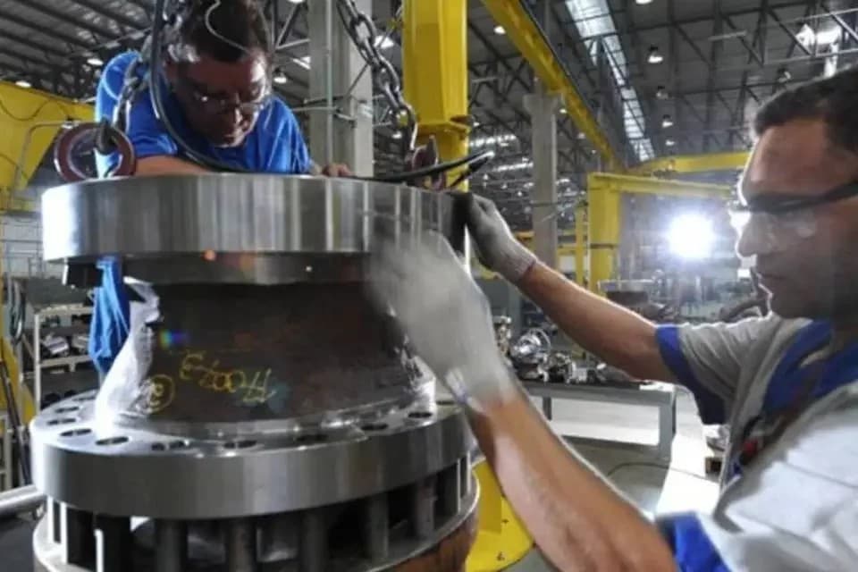 Faturamento tem queda de 3,7% no semestre