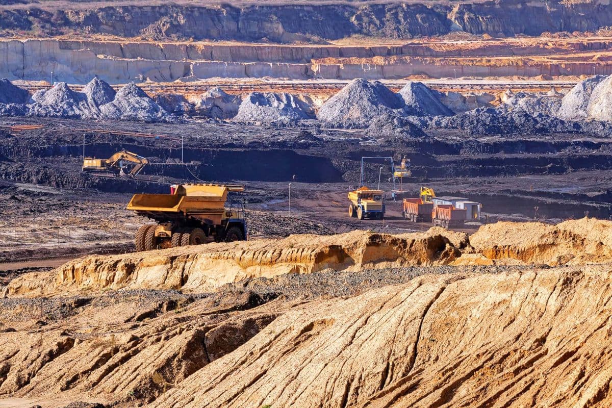 Impactado pela China, faturamento cai 24%