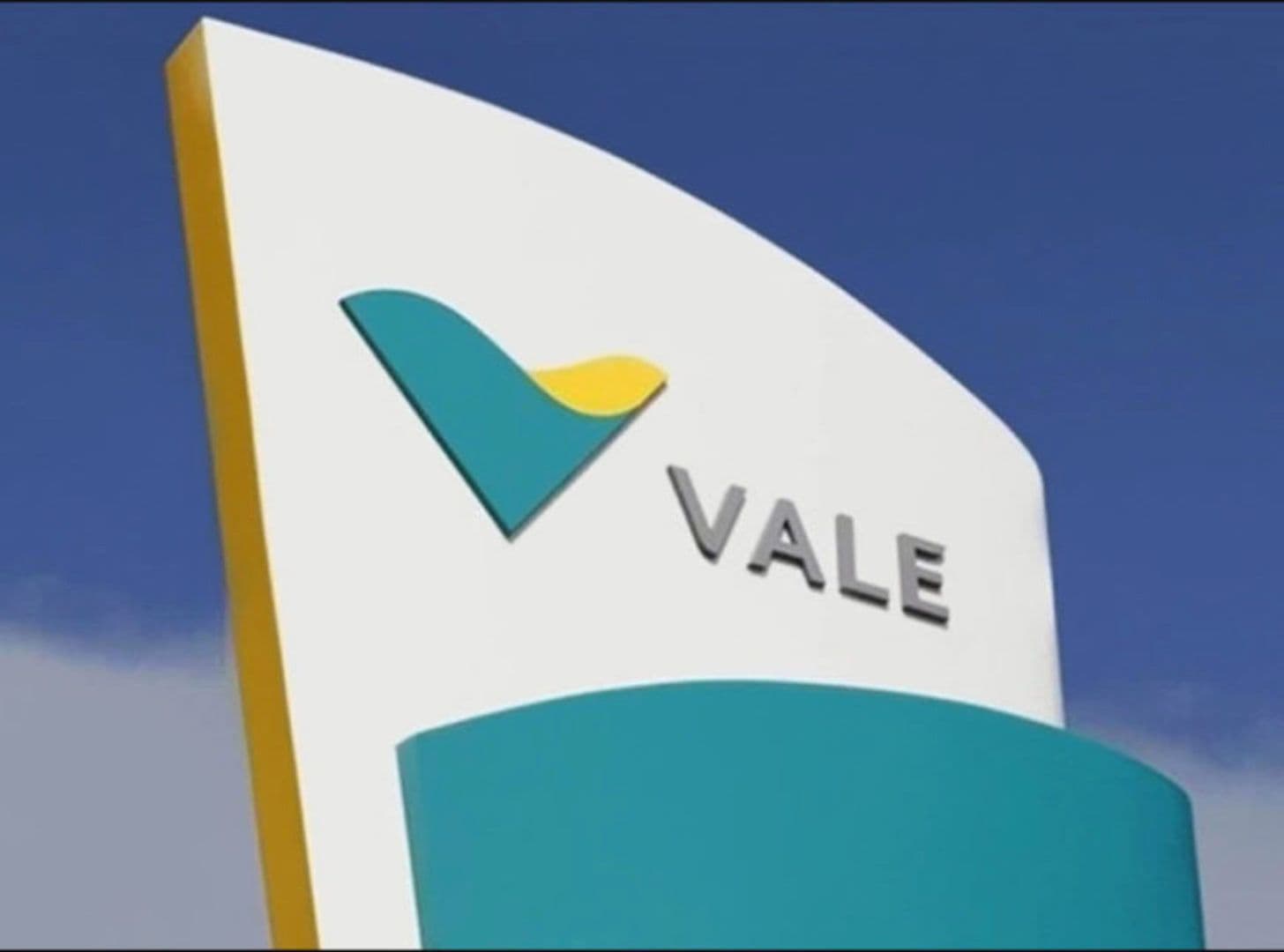 SEC alega que Vale violou lei. Empresa rebate
