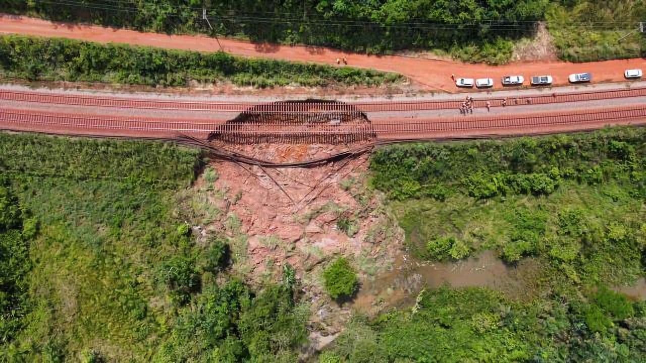 Incidente paralisa operação da ferrovia