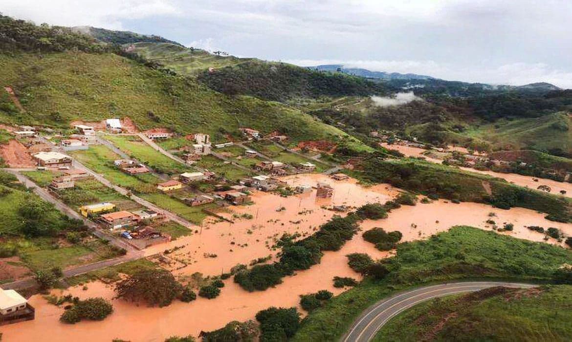 Vale e CSN também suspendem atividades