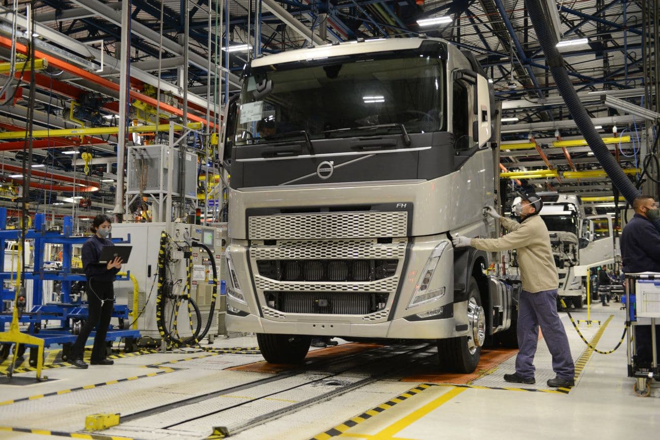 Volvo inicia produção e novos veículos em Curitiba
