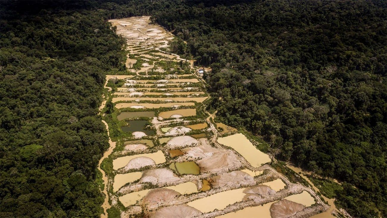 Garimpo já ocupa mais área do que a mineração industrial