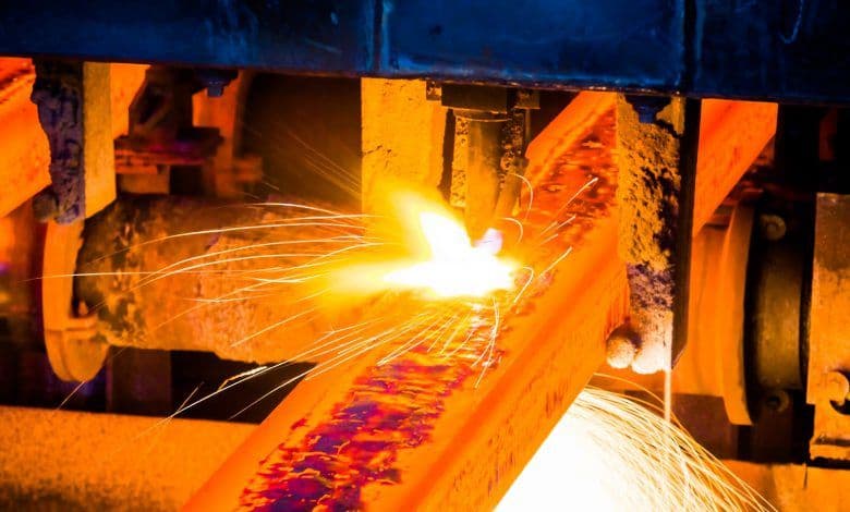 Setor metalúrgico lidera consumo no semestre