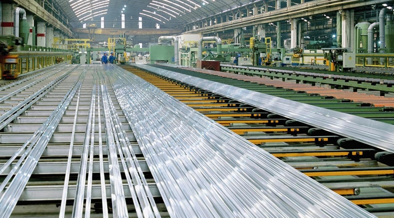 Consumo interno cai 3,6% em 2022