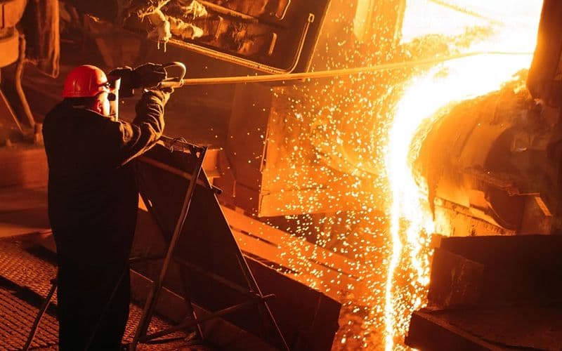 Produção mundial de aço cai 2,2% em fevereiro
