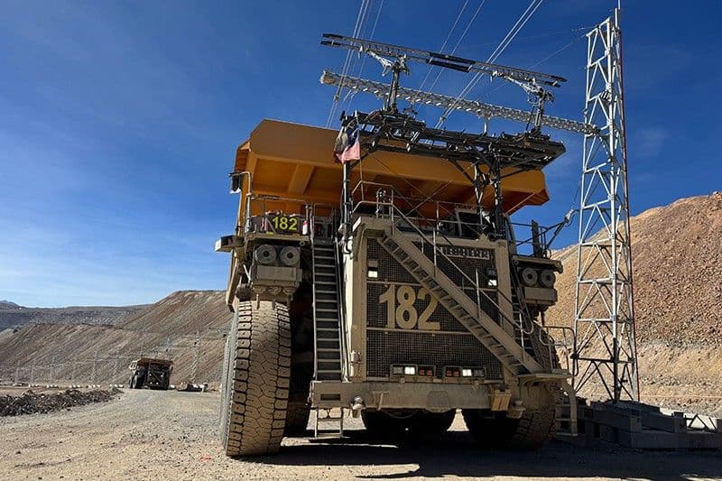Lucro líquido da Liebherr alcança 272 milhões de euros em 2025