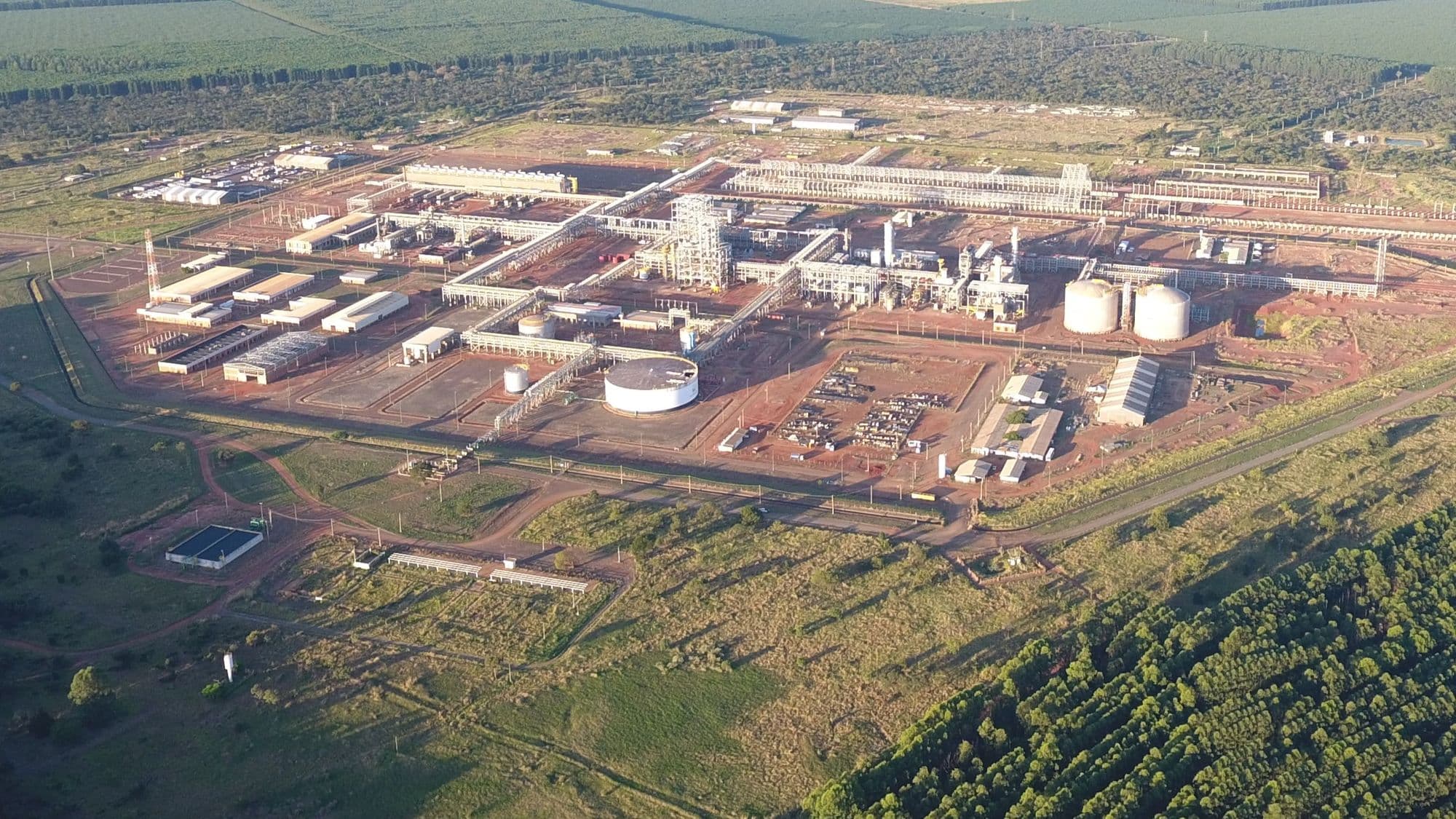 Petrobras deve investir US$ 1 bilhão para concluir fábrica em Três Lagoas (MS)