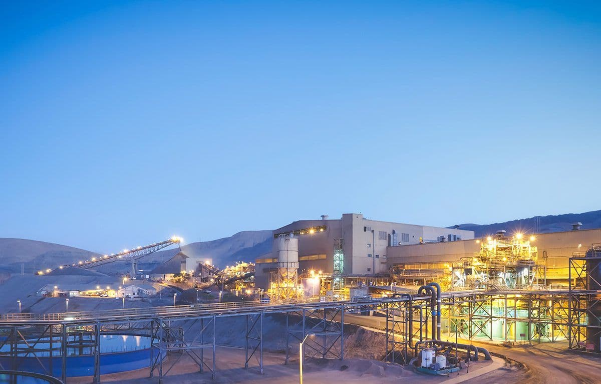 Meta de 500 mil t de cobre e 550 mil onças de ouro para 2026